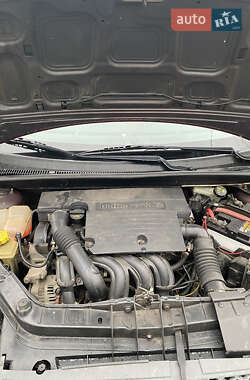 Хэтчбек Ford Fiesta 2006 в Корюковке
