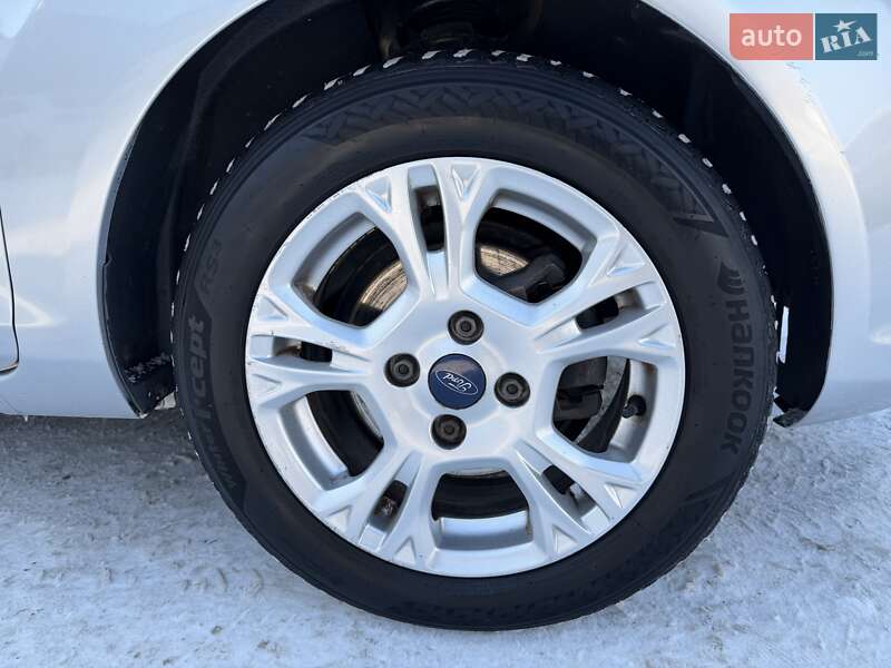 Хетчбек Ford Fiesta 2015 в Києві фото 16 Хетчбек Ford Fiesta 2015 в Києві
