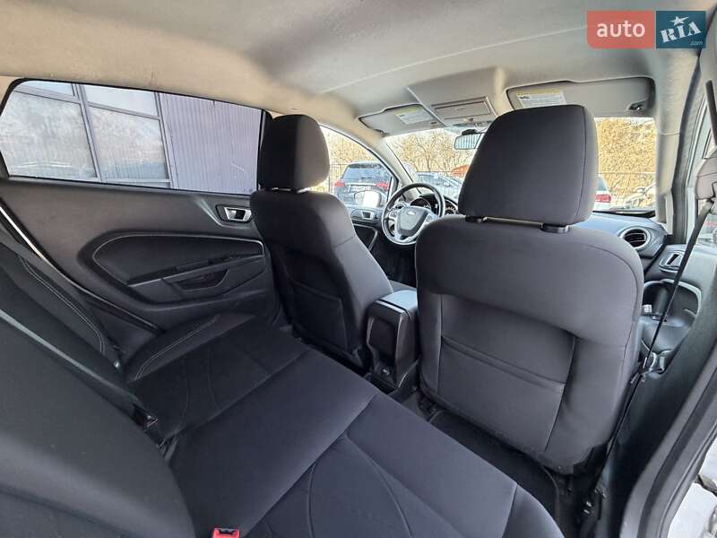 Хетчбек Ford Fiesta 2015 в Києві фото 32 Хетчбек Ford Fiesta 2015 в Києві