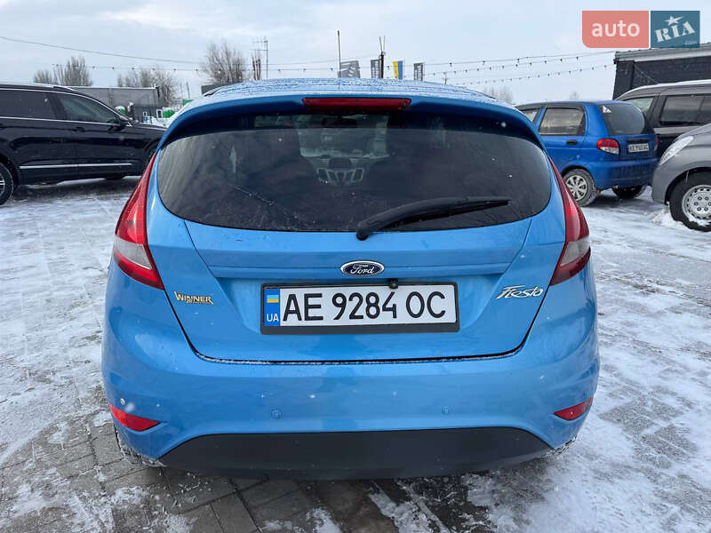 Хетчбек Ford Fiesta 2012 в Дніпрі
