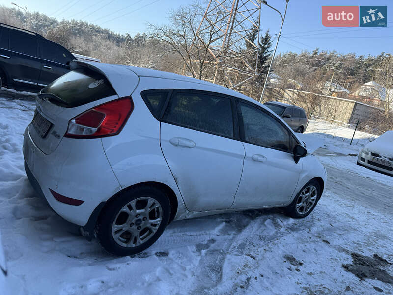 Хэтчбек Ford Fiesta 2017 в Вышгороде