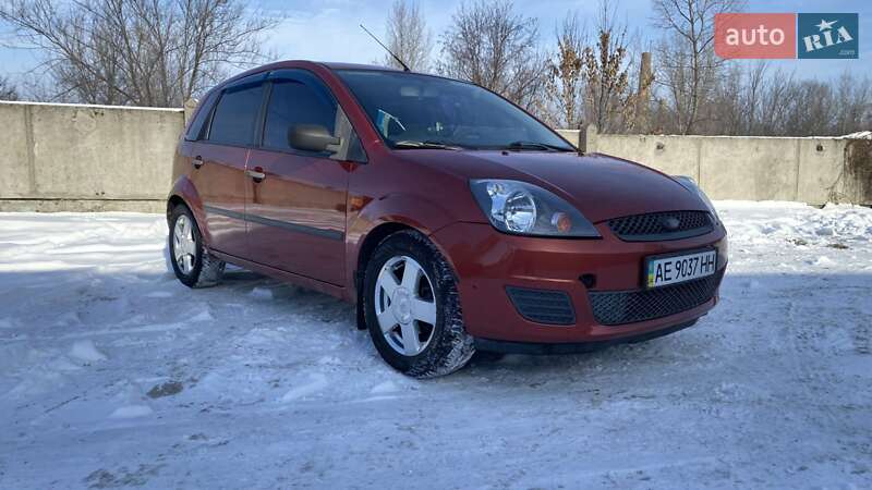 Хэтчбек Ford Fiesta 2007 в Днепре