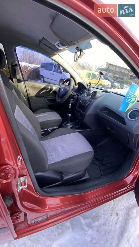 Хэтчбек Ford Fiesta 2007 в Днепре
