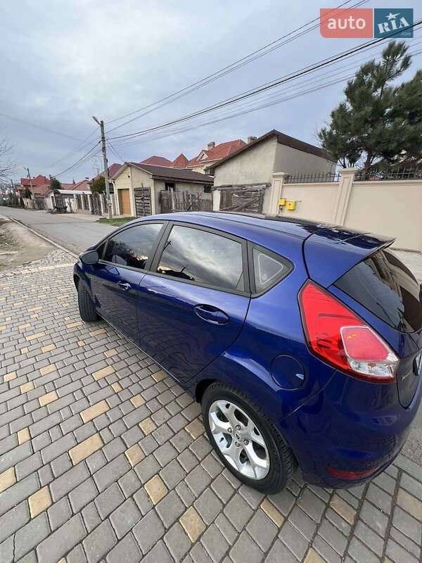 Хэтчбек Ford Fiesta 2013 в Одессе