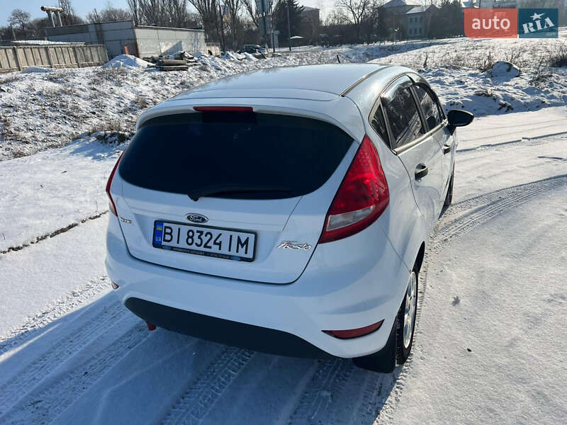 Хетчбек Ford Fiesta 2011 в Кременчуці фото 7 Хетчбек Ford Fiesta 2011 в Кременчуці