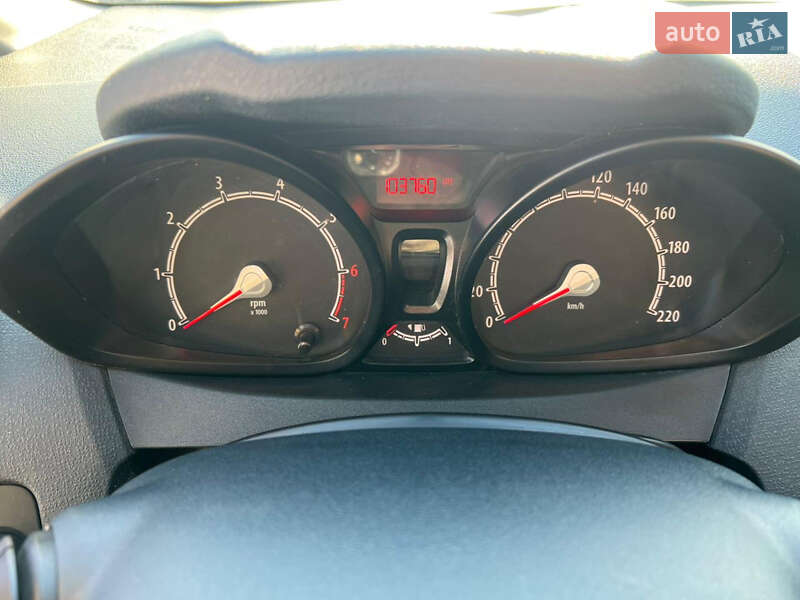 Хетчбек Ford Fiesta 2011 в Кременчуці фото 15 Хетчбек Ford Fiesta 2011 в Кременчуці