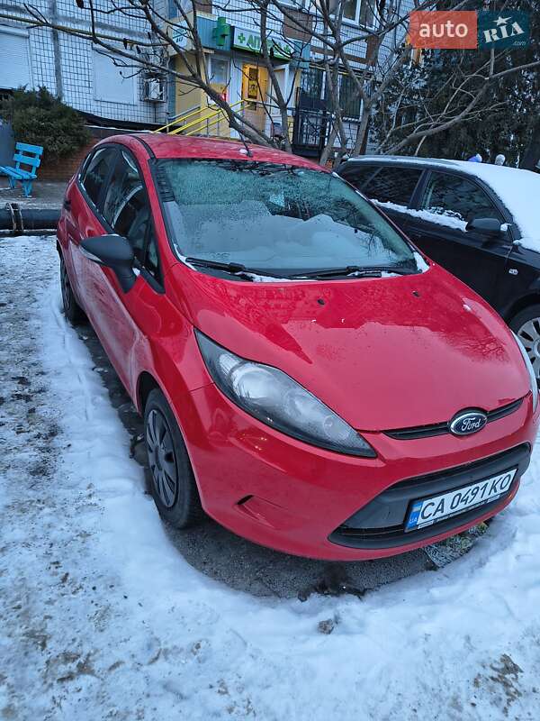 Хетчбек Ford Fiesta 2011 в Черкасах фото 2 Хетчбек Ford Fiesta 2011 в Черкасах