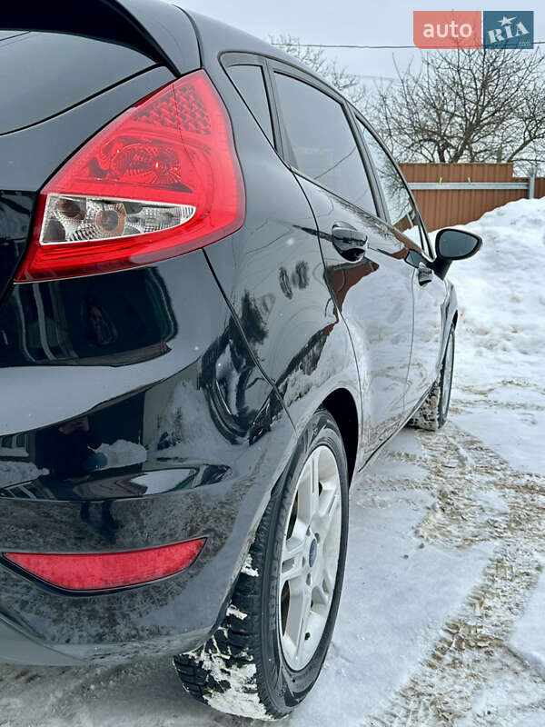 Хетчбек Ford Fiesta 2011 в Житомирі