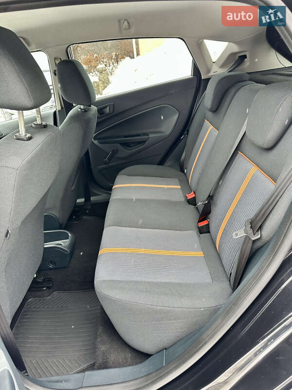 Хетчбек Ford Fiesta 2011 в Житомирі