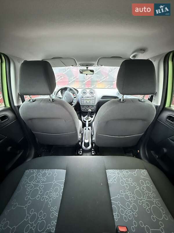 Хэтчбек Ford Fiesta 2006 в Сумах