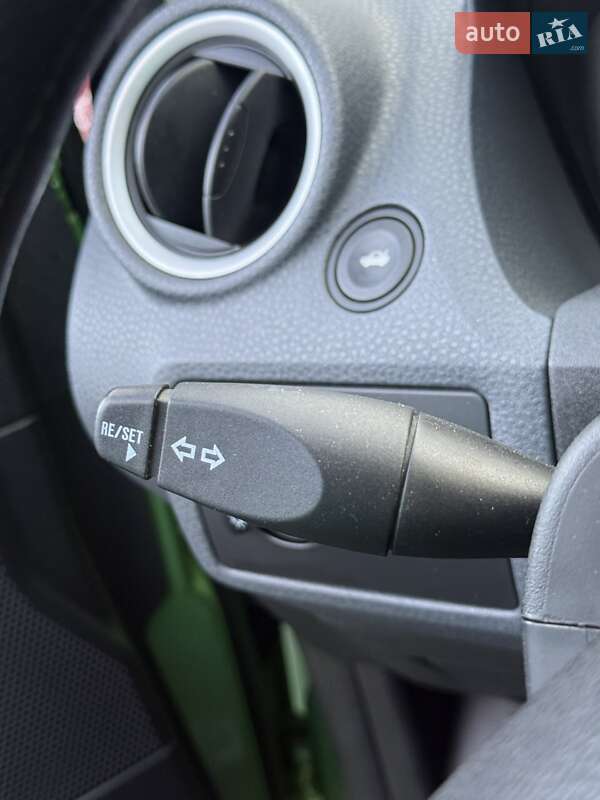 Хэтчбек Ford Fiesta 2006 в Сумах