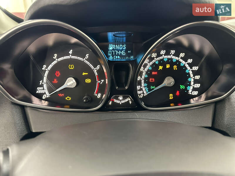 Седан Ford Fiesta 2016 в Львове