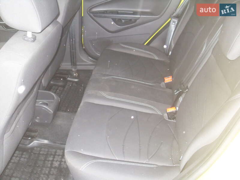 Хэтчбек Ford Fiesta 2013 в Чернигове