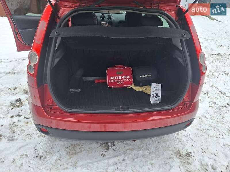 Хэтчбек Ford Fiesta 2006 в Кривом Роге