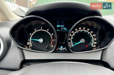 Хэтчбек Ford Fiesta 2015 в Киеве