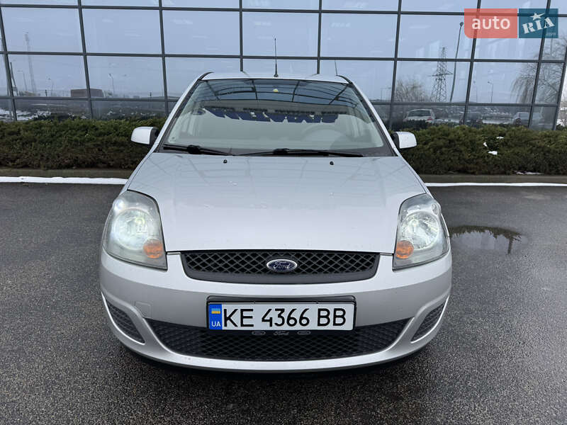 Хетчбек Ford Fiesta 2008 в Дніпрі фото 3 Хетчбек Ford Fiesta 2008 в Дніпрі