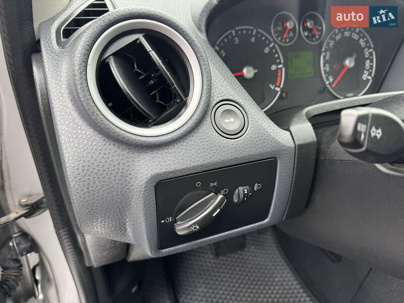 Хетчбек Ford Fiesta 2008 в Дніпрі фото 13 Хетчбек Ford Fiesta 2008 в Дніпрі