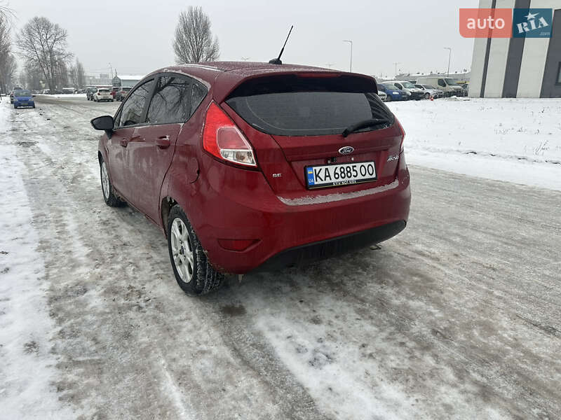 Хэтчбек Ford Fiesta 2014 в Киеве