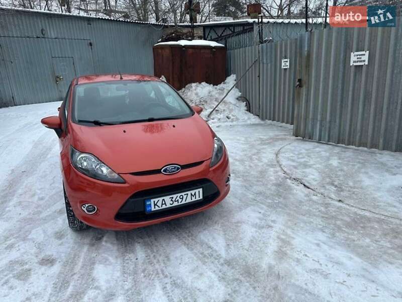 Хэтчбек Ford Fiesta 2011 в Киеве фото 2 Хэтчбек Ford Fiesta 2011 в Киеве