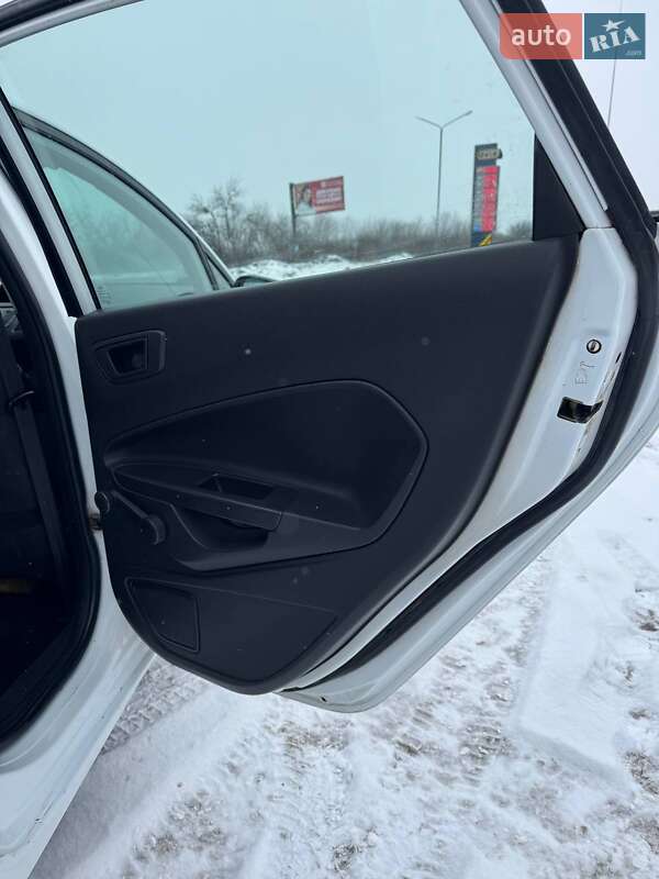 Хетчбек Ford Fiesta 2013 в Люботині