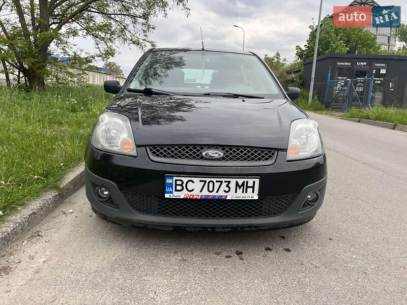 Хетчбек Ford Fiesta 2007 в Львові