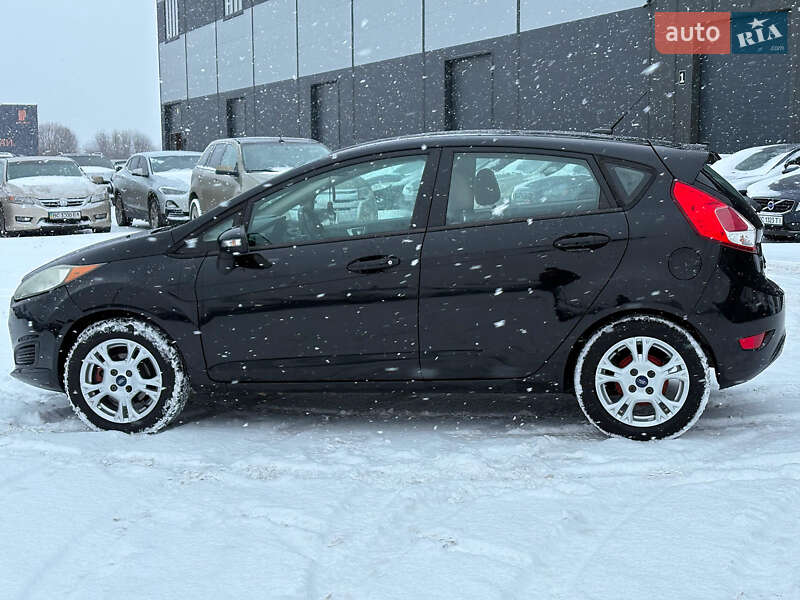 Хетчбек Ford Fiesta 2016 в Львові