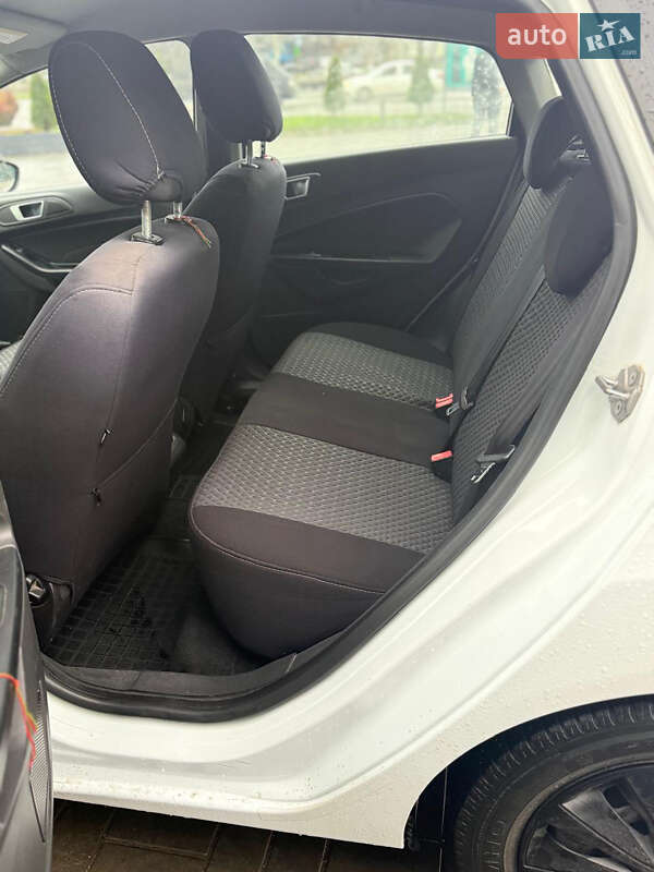 Хэтчбек Ford Fiesta 2014 в Запорожье