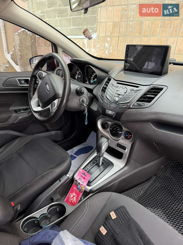 Седан Ford Fiesta 2016 в Звягелі