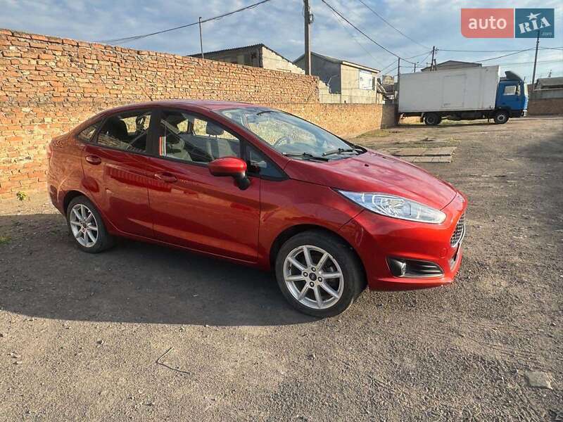 Седан Ford Fiesta 2018 в Ізмаїлі