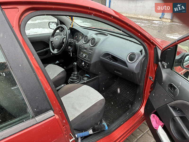 Хетчбек Ford Fiesta 2007 в Львові