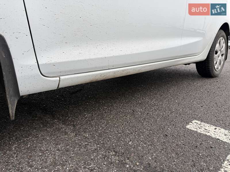 Хетчбек Ford Fiesta 2011 в Ужгороді фото 20 Хетчбек Ford Fiesta 2011 в Ужгороді