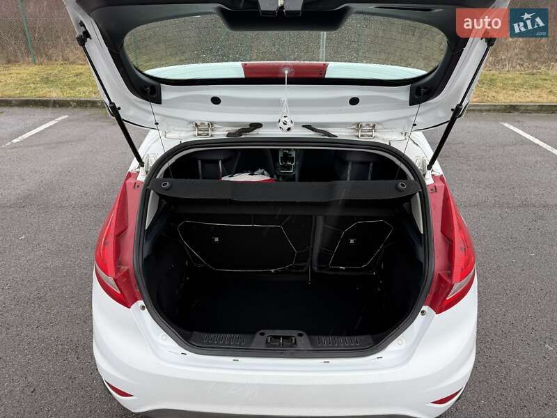 Хетчбек Ford Fiesta 2011 в Ужгороді фото 26 Хетчбек Ford Fiesta 2011 в Ужгороді