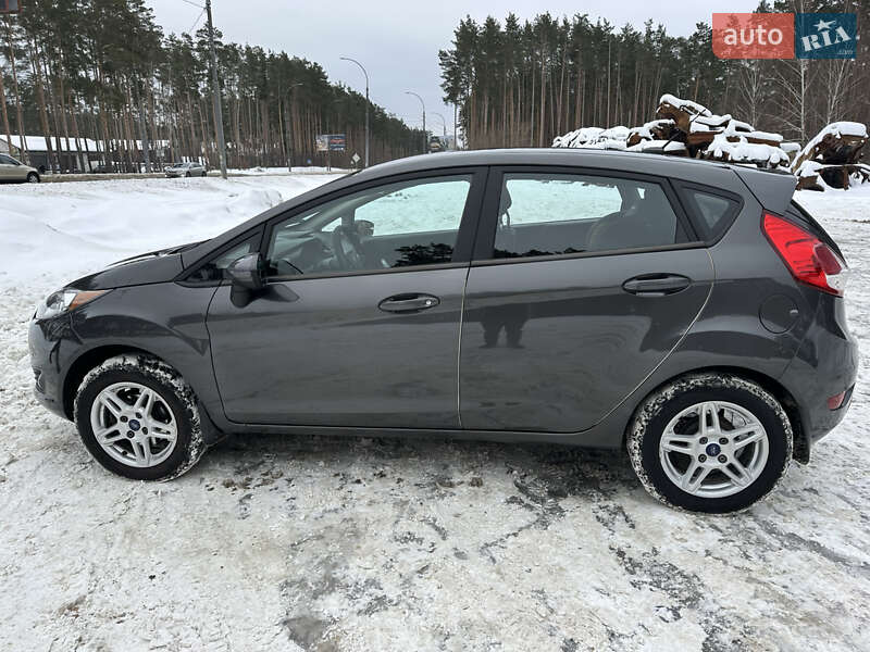 Хетчбек Ford Fiesta 2017 в Ірпені