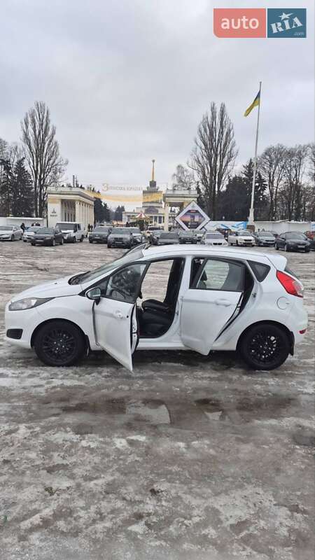 Хэтчбек Ford Fiesta 2017 в Киеве фото 11 Хэтчбек Ford Fiesta 2017 в Киеве