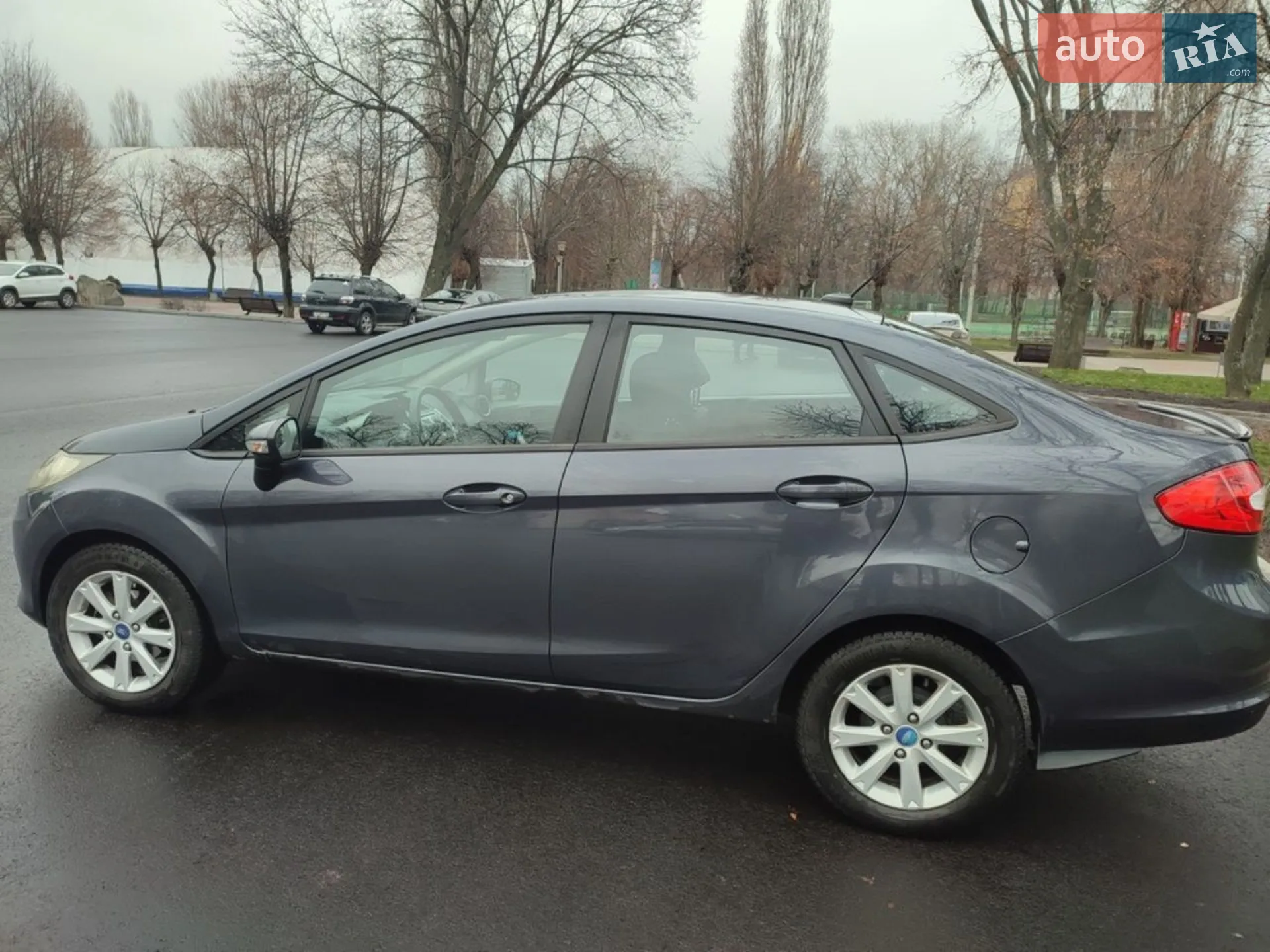 2013 Ford Fiesta - мініатюра 2