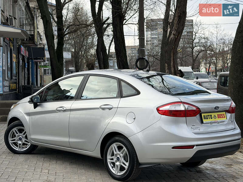 Седан Ford Fiesta 2017 в Миколаєві