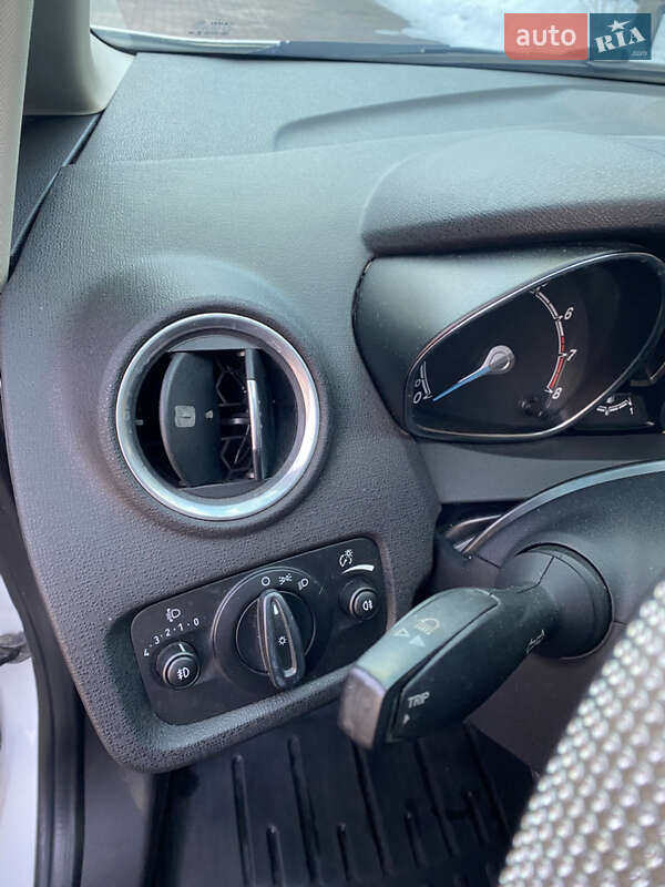 Хэтчбек Ford Fiesta 2014 в Ставище фото 9 Хэтчбек Ford Fiesta 2014 в Ставище