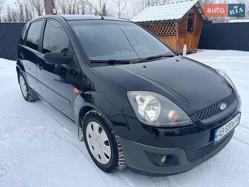 Хетчбек Ford Fiesta 2007 в Бару фото Хетчбек Ford Fiesta 2007 в Бару