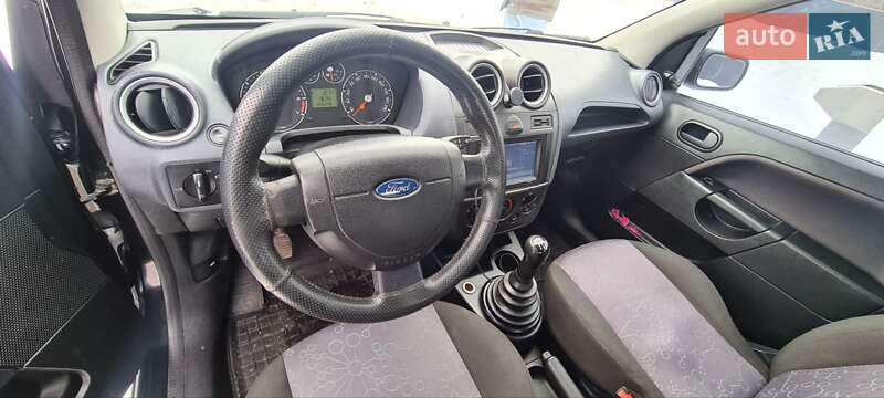 Хетчбек Ford Fiesta 2007 в Бару фото 10 Хетчбек Ford Fiesta 2007 в Бару