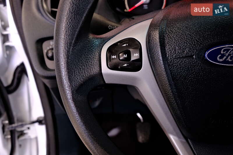 Хетчбек Ford Fiesta 2012 в Одесі фото 19 Хетчбек Ford Fiesta 2012 в Одесі
