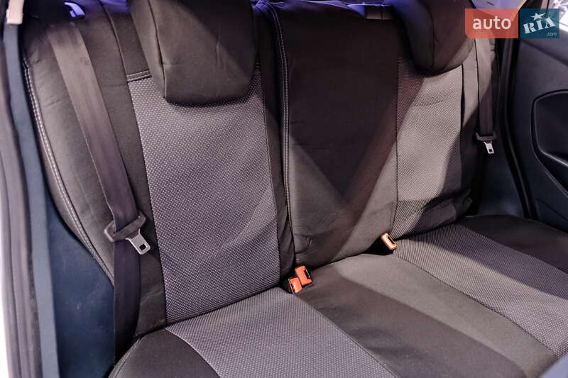 Хетчбек Ford Fiesta 2012 в Одесі фото 32 Хетчбек Ford Fiesta 2012 в Одесі