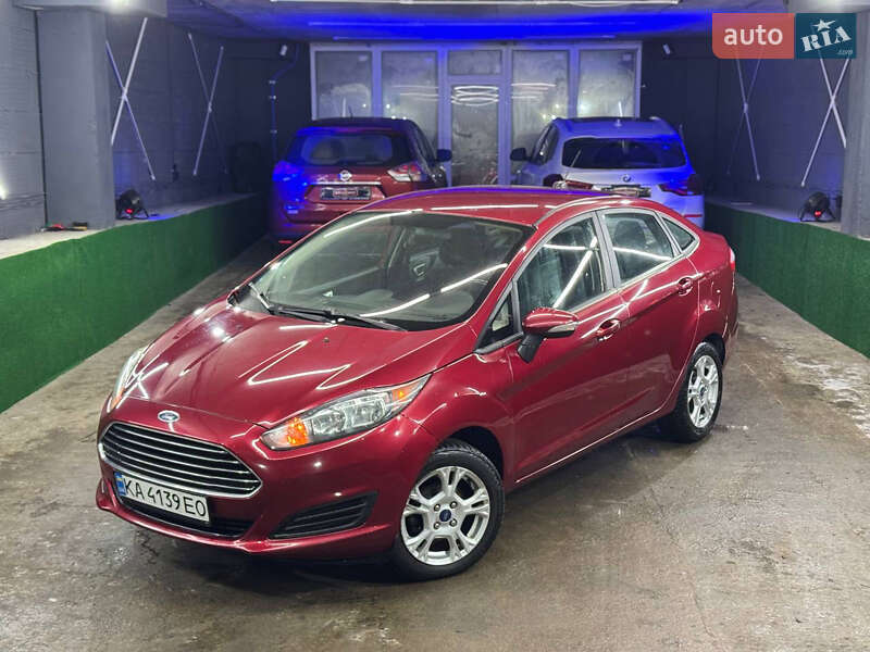 Седан Ford Fiesta 2014 в Киеве