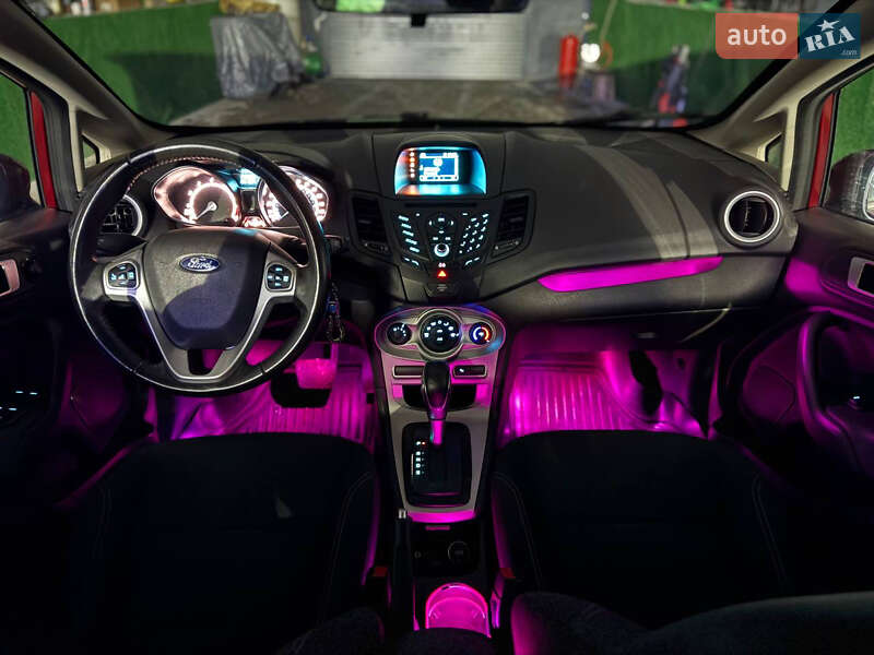 Седан Ford Fiesta 2014 в Киеве