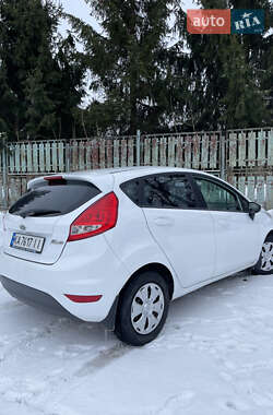 Хэтчбек Ford Fiesta 2011 в Стрые