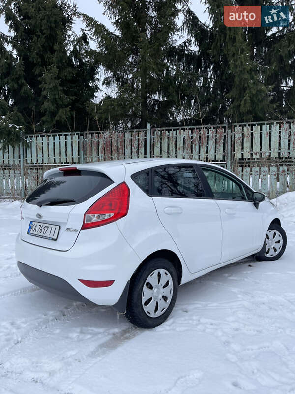 Хетчбек Ford Fiesta 2011 в Стрию фото Хетчбек Ford Fiesta 2011 в Стрию