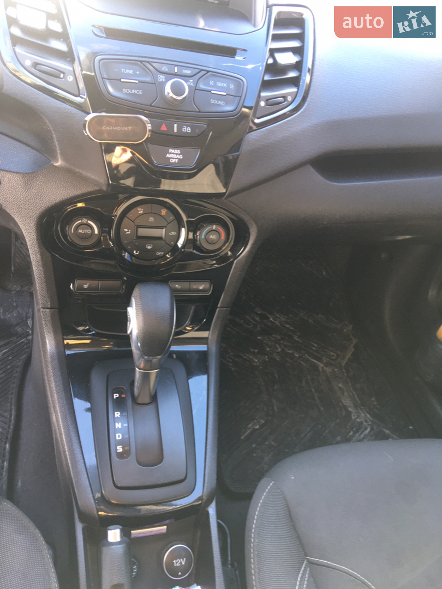 2018 Ford Fiesta - мініатюра 11