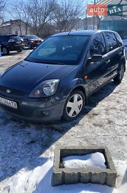 Седан Ford Fiesta 2008 в Львове