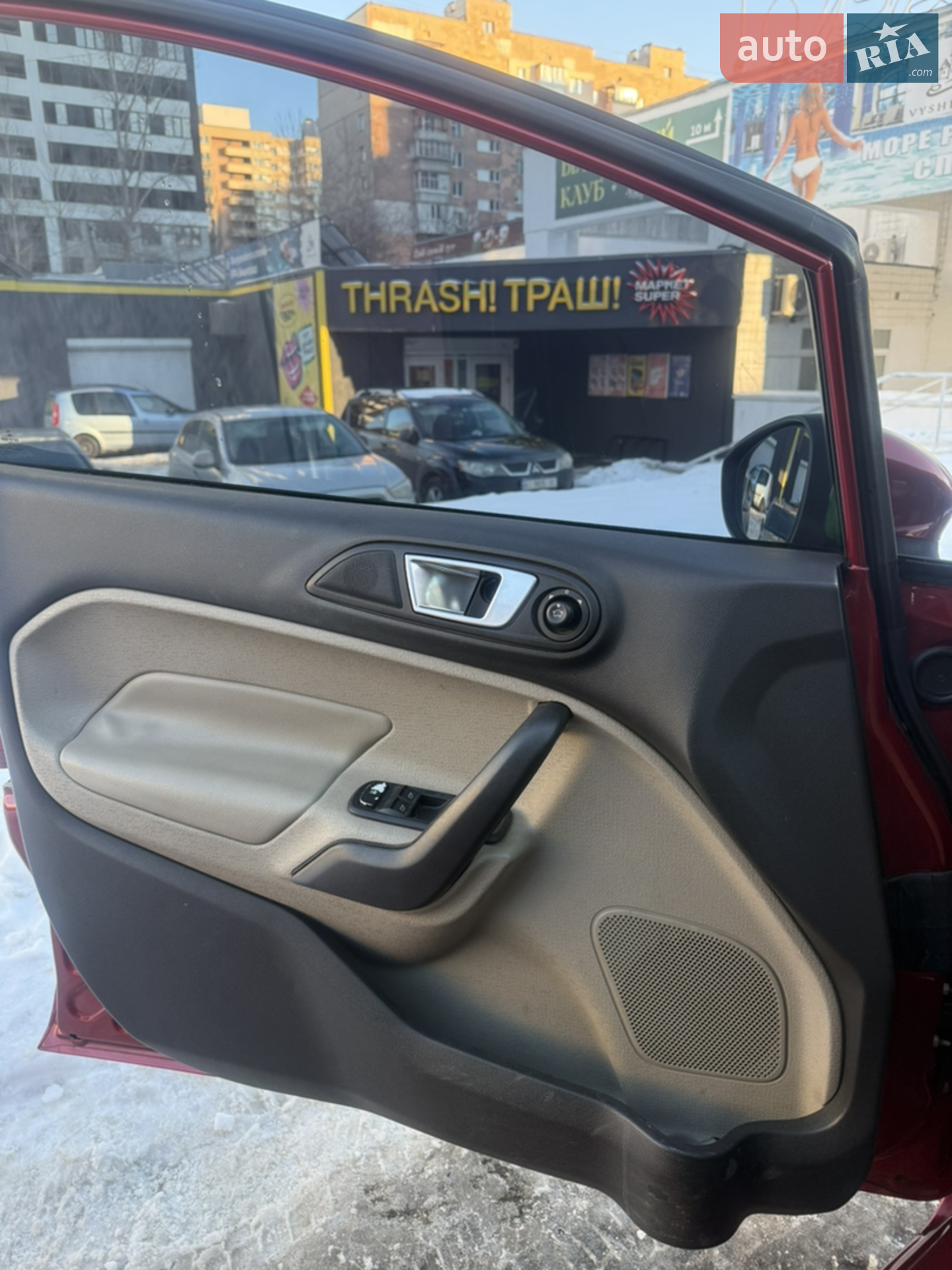 2016 Ford Fiesta - мініатюра 13