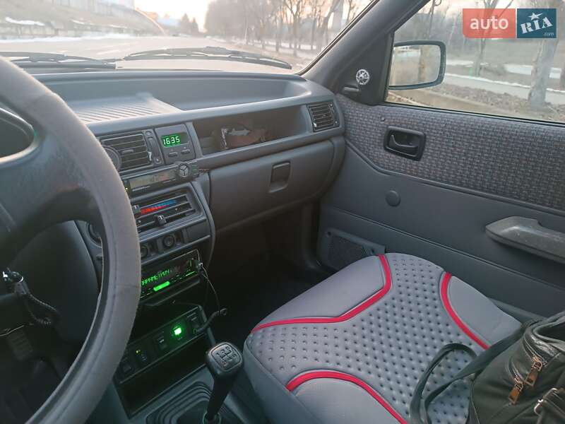 Хэтчбек Ford Fiesta 1990 в Запорожье