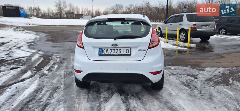 Хэтчбек Ford Fiesta 2012 в Киеве